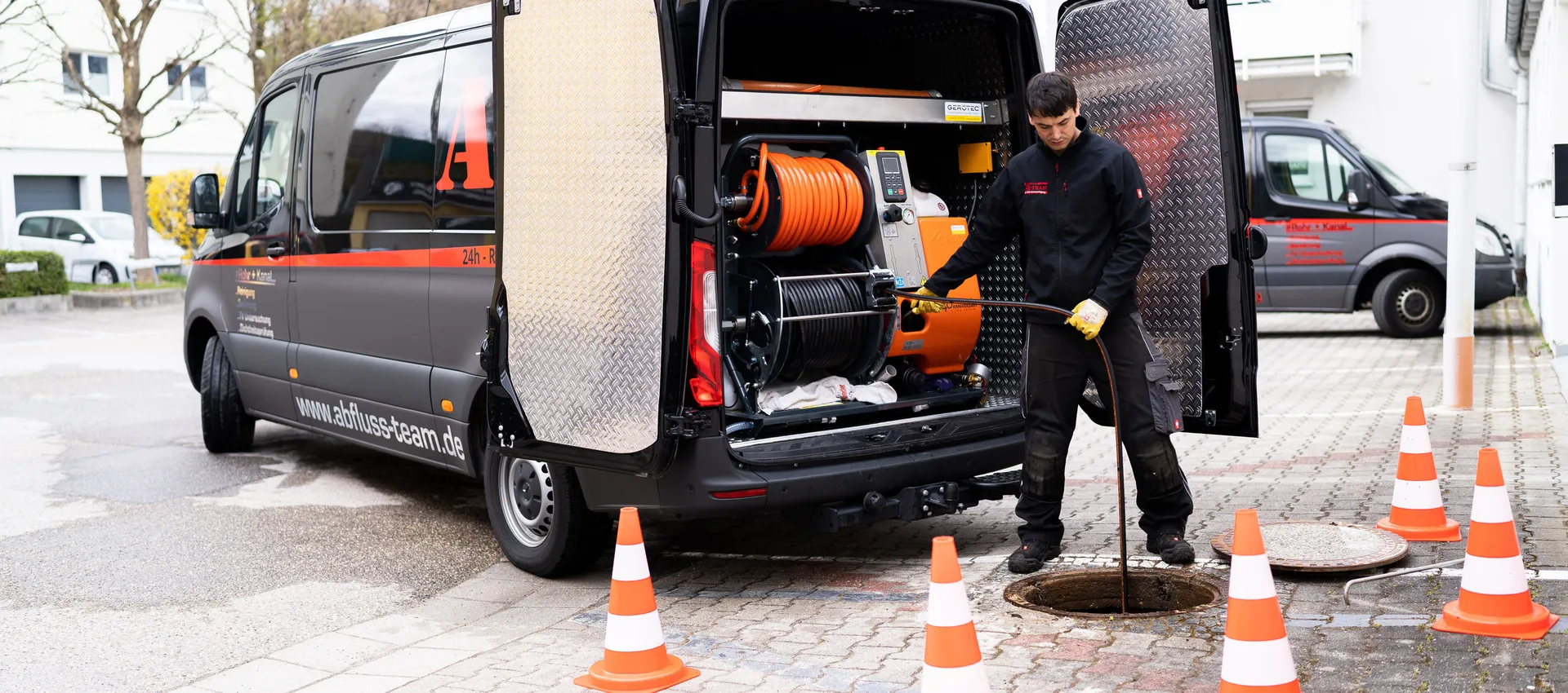 Abfluss A-Team bei der Arbeit