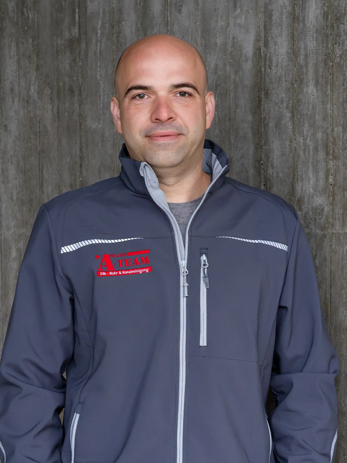 Slava R., Service-Monteur